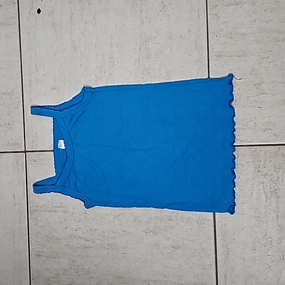 Tank Tops - Picture 5 of 5